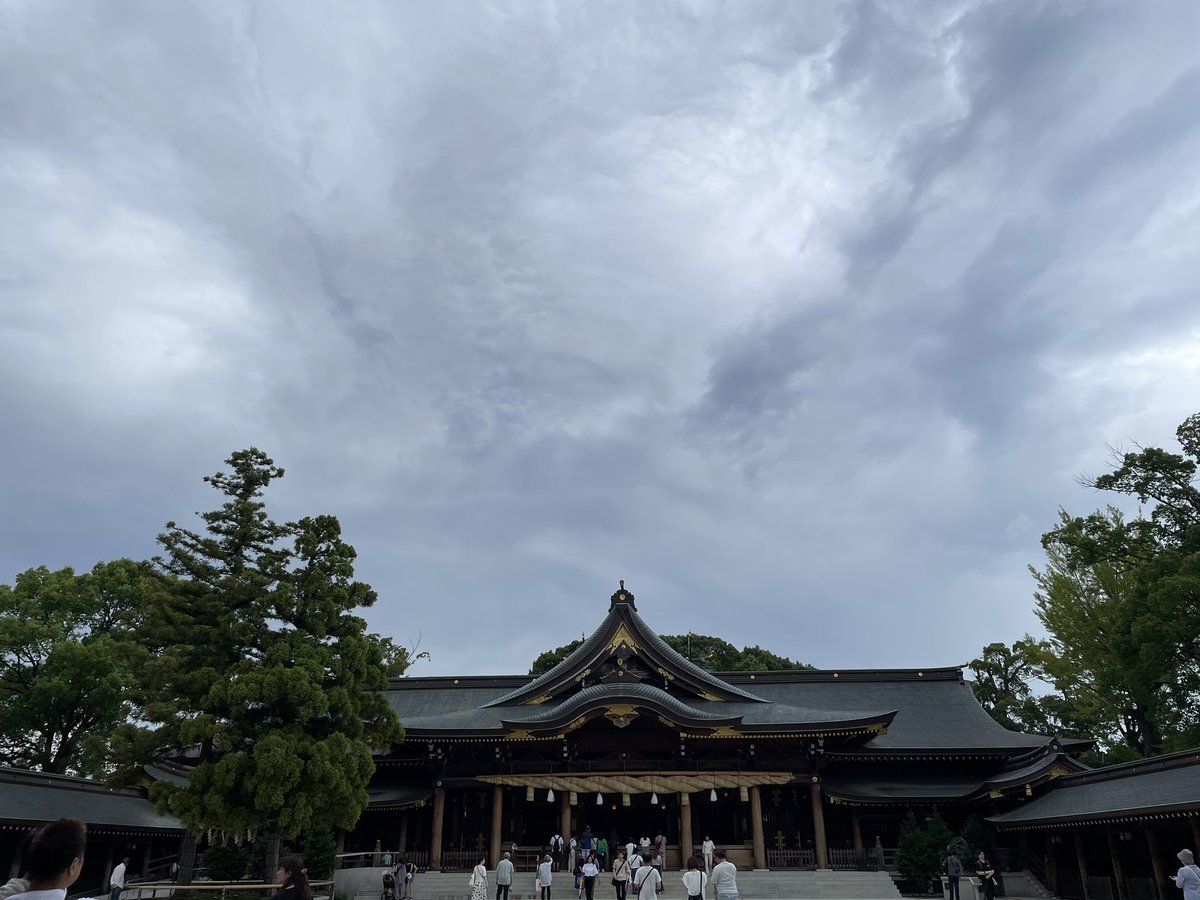 ma0126m's tweet photo. 今日わ寒川神社⛩️に御来光守を頂きに
朝起きたら雨風が台風みたいでえっ😨
降るってわかっていたがそこまで💦
あきらめかけTV見てたら晴れた!
ひょっとして私呼ばれてる?
寒川神社でも日が出て秋分のエネルギーをいっぱい頂きパワーアップです✨✨ https://t.co/QF6wqFyFvw