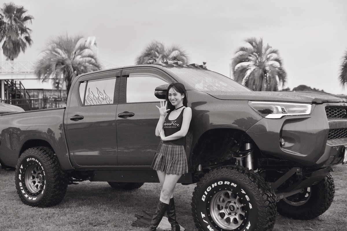 fujimorimarina's tweet image. 【速報📸】
は、モノクロ❤︎

雨の中会いに来てくれてありがとう🥺❤️✨

#crossfive 
#レースクイーン