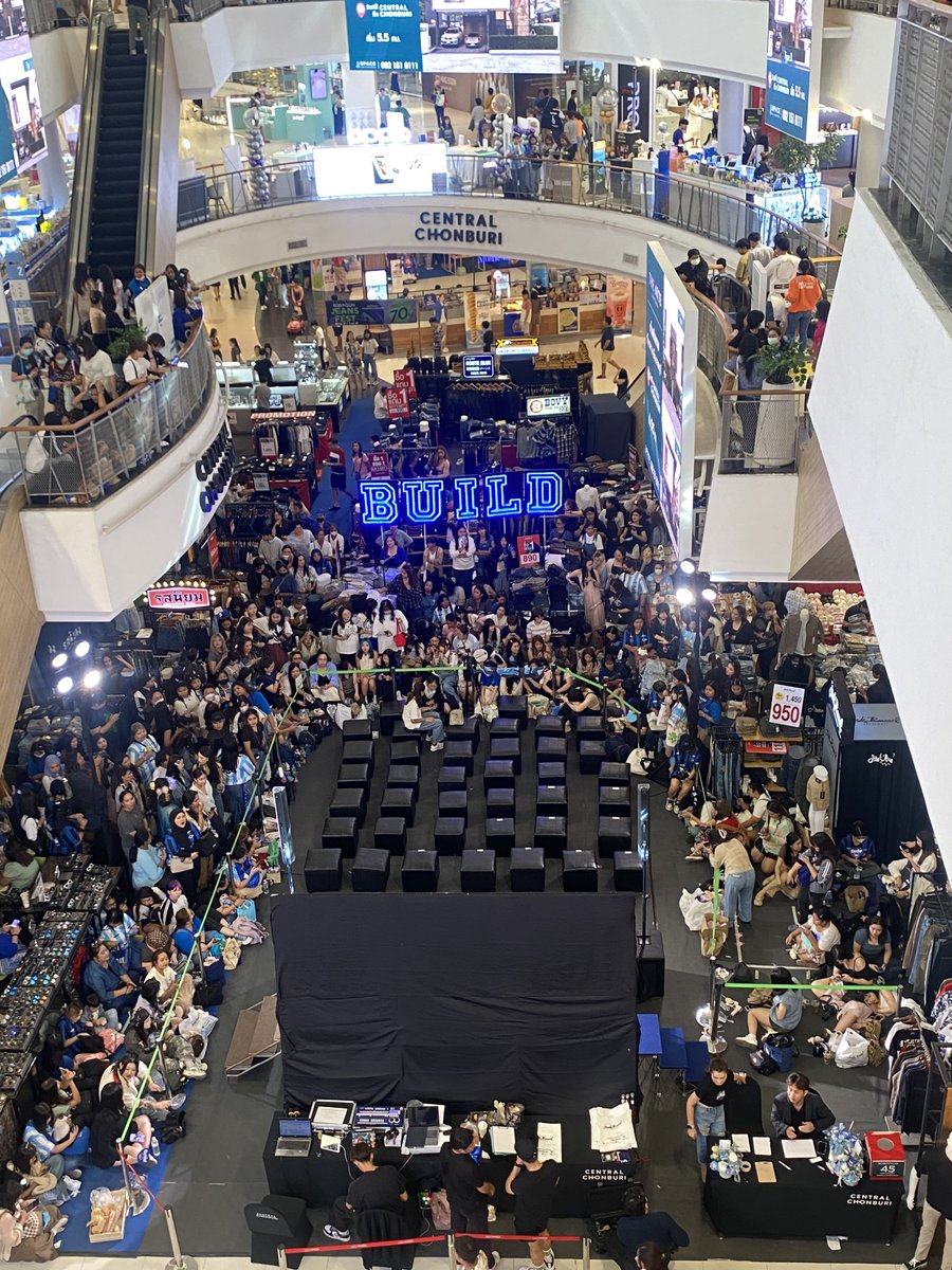 พลังของทุกคนนนนนน มันแน่นจนจุกอกแล้ววว

Build Wearing Denim
#RBSJackRusselXBuild