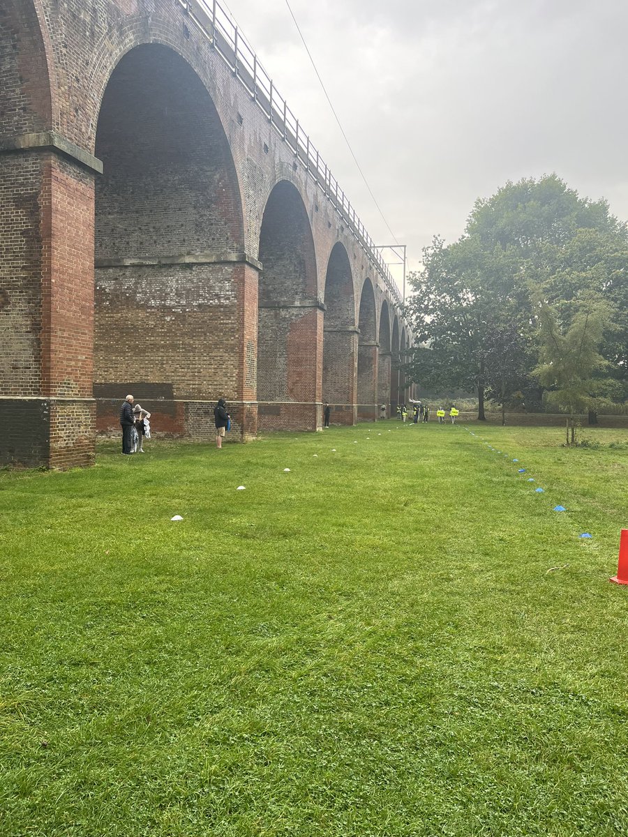 39 junior athletes this morning.

Results, run report, and photos to follow.

Thanks, as ever, to our super-duper, slightly damp, #HiVisHero volunteers. 

#loveparkrun