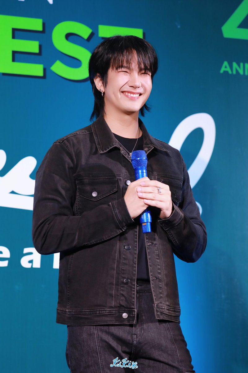 Handsome 💙
<a href="/JakeB4rever/">BIU.</a> 
Build Wearing Denim
#RBSJackRusselXBuild
#BuildJakapan
#Beyourluve