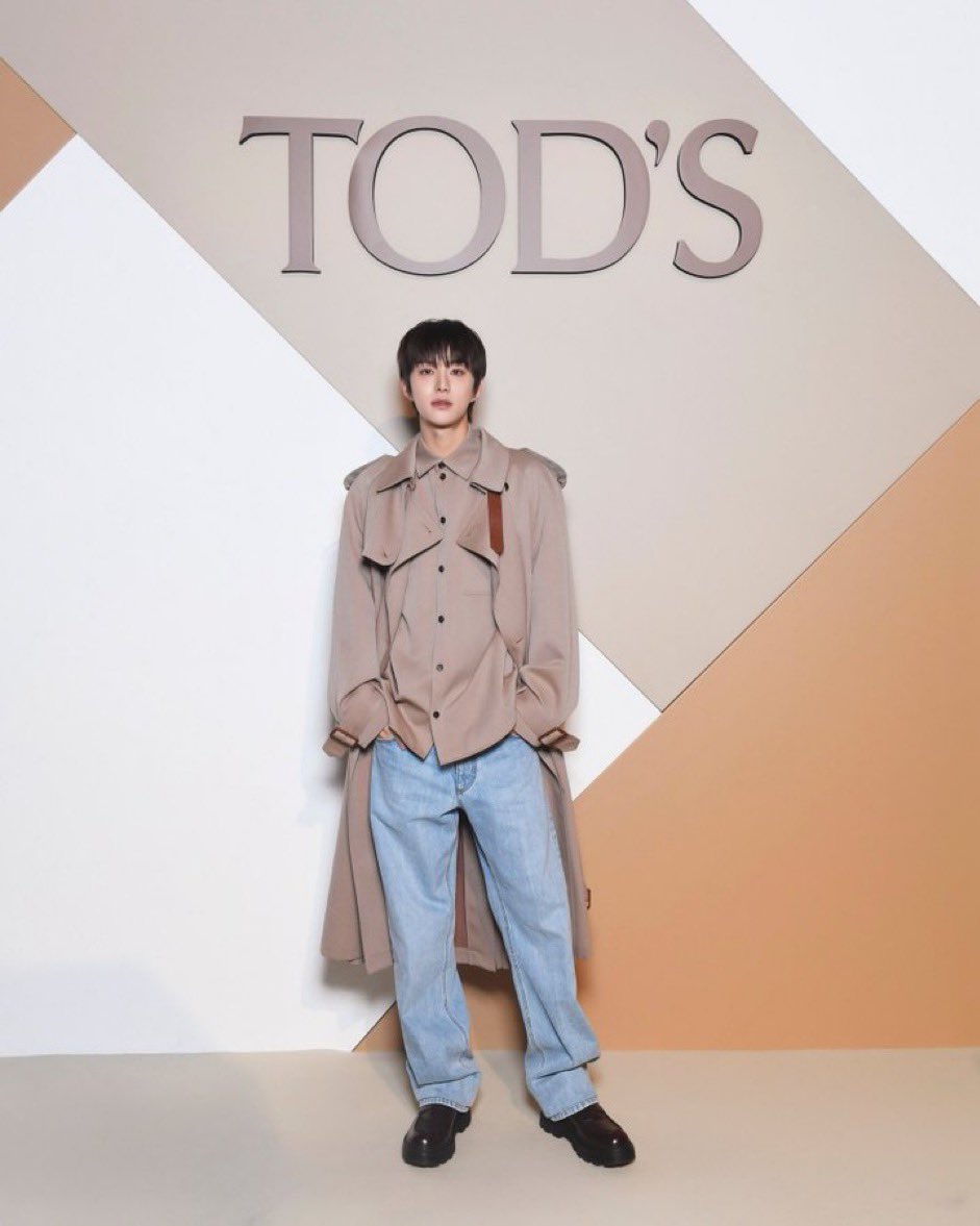 TODS AMBASSADOR JUNGWOO SS25

#TodsSS25xJUNGWOO
#TodsSS25 <a href="/Tods/">Tods</a>