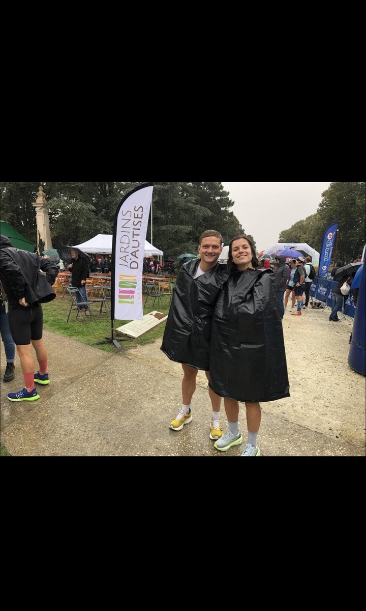 « Certains, comme Camille et Tom, avaient trouvé des parades en se fabriquant des capes en sac-poubelle. » Life goal : Passer dans le <a href="/OuestFrance/">Ouest-France</a> <a href="/Mathilde_Lle/">Mathilde Loeuille</a> 😅 Participation record, déluge… Retour en images sur le Trail de la Renaissance ouest-france.fr/pays-de-la-loi…