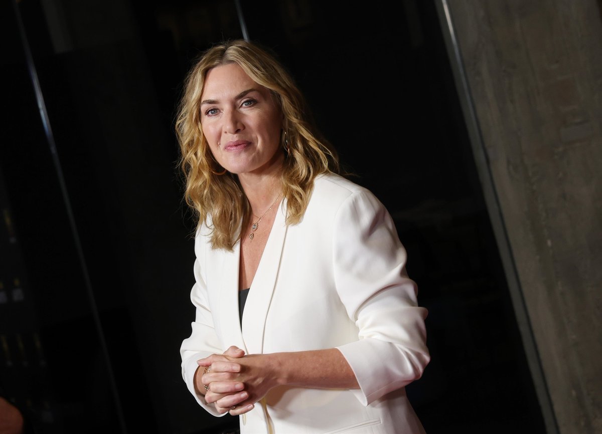 AdoringKateW's tweet image. good morning with this angel 🌼

really hoping @HISTORY will post the speech from the #HISTORYtalks event last night!