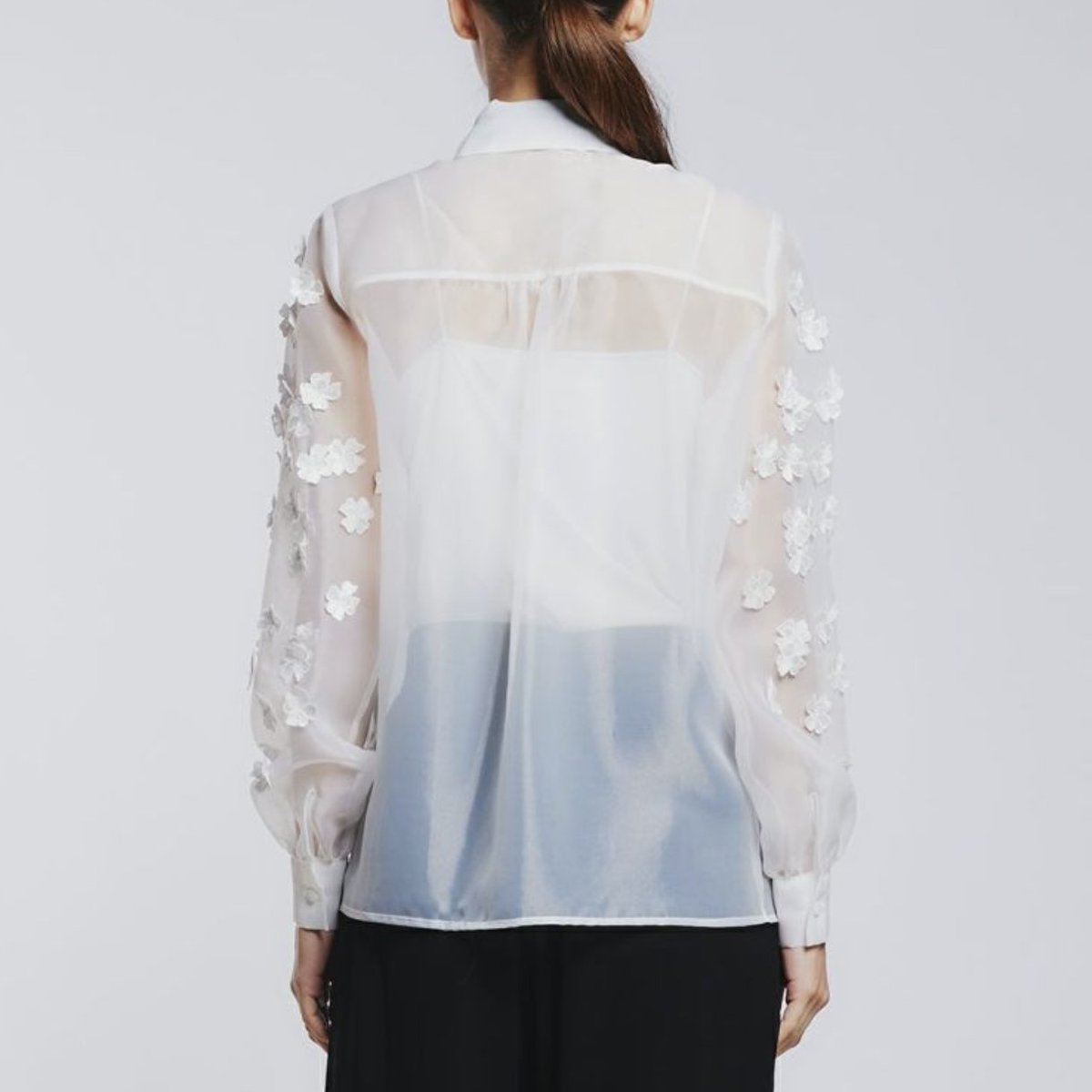 内田有紀 さん衣装】 📺9/22『だれかtoなかい』 «只今放送中» 内田有紀