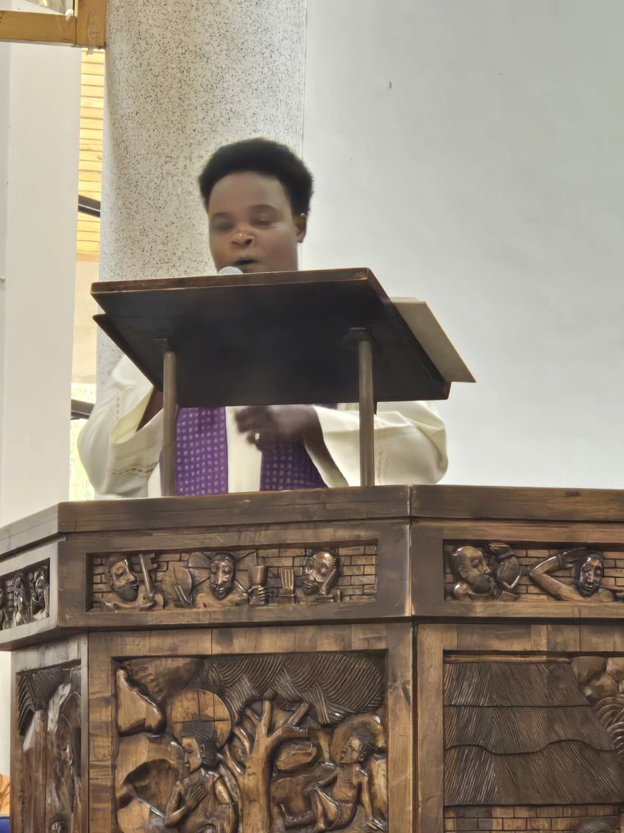 MagetoProf's tweet photo. Our Chaplain pushing preaching on "Unlocking the Favour of God" reminxed us of three keyb pointers: growing in wisdom,  growing in stature and growing in favour with God. Consequently,  we must learn to love God to unlock His favour. https://t.co/b9Oq06KqRo