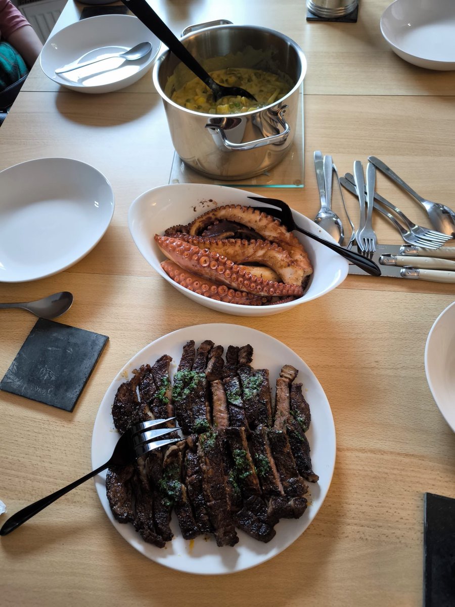 Knotty_Stitch's tweet photo. @Gato_Pub It was fantastic! Six very full pirates. We had the coffee rub steak, grilled kraken tentacles and Broken Tusk curry washed down with gold hoarder and snake venom cocktails. We also had the coconut cake but didn’t manage to get a photo of that one sadly https://t.co/fUrduQqhbd