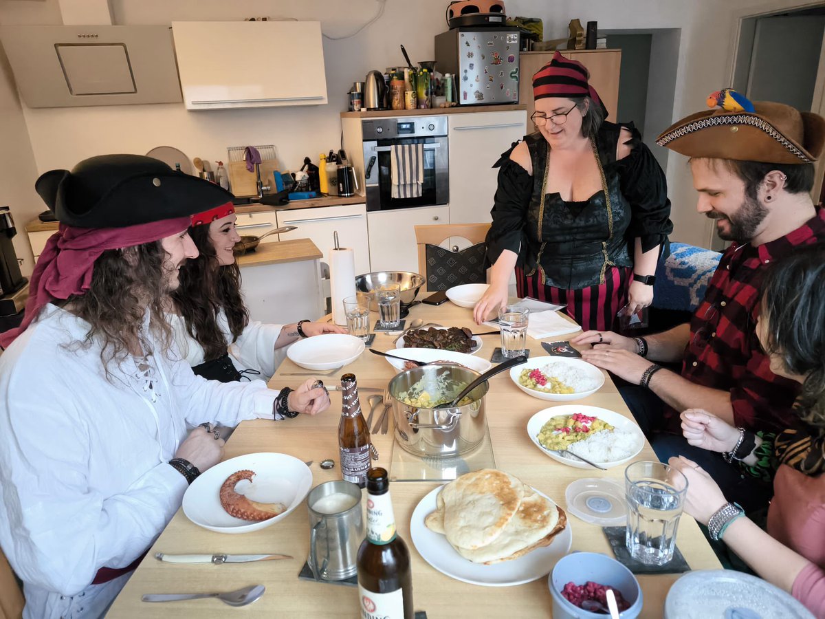 Knotty_Stitch's tweet photo. @Gato_Pub It was fantastic! Six very full pirates. We had the coffee rub steak, grilled kraken tentacles and Broken Tusk curry washed down with gold hoarder and snake venom cocktails. We also had the coconut cake but didn’t manage to get a photo of that one sadly https://t.co/fUrduQqhbd