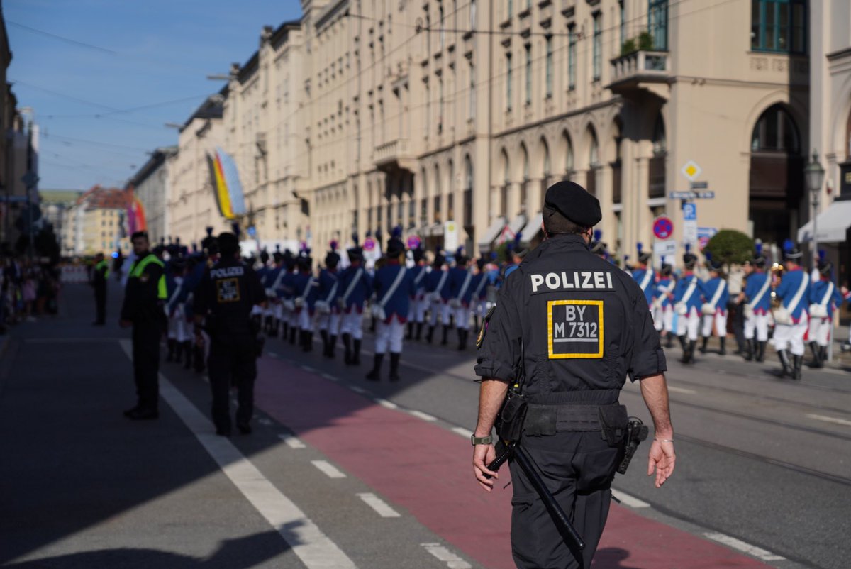 Polizei München tweet media