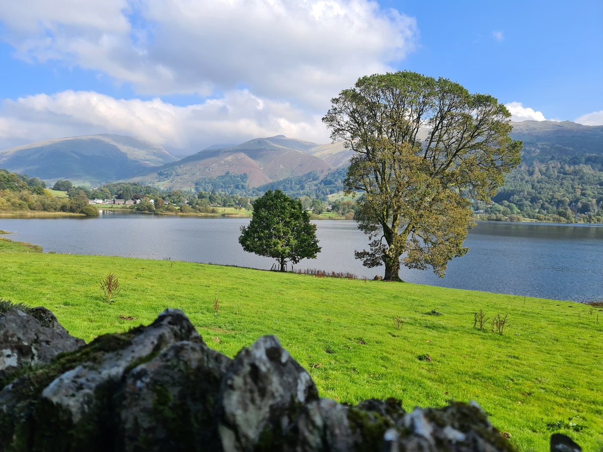 julieforster132's tweet photo. #LakeDistrict #grassmere
Glorious weekend weather
And my new friend https://t.co/QehBg7YFwT