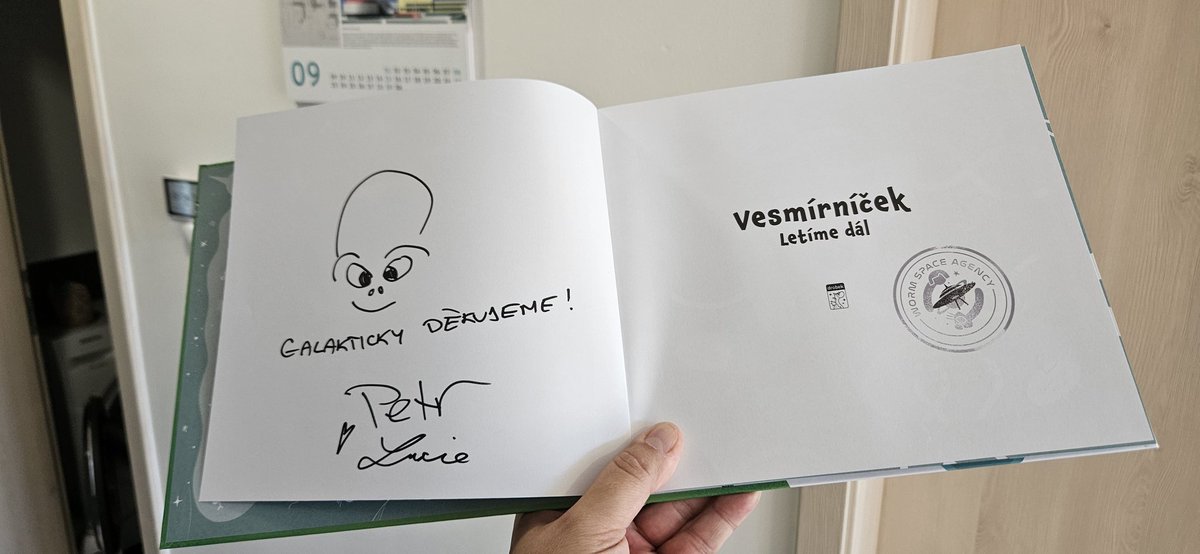 Jan Platoš (@janplatos) on Twitter photo Tak jo, konečně doma, ale do Vánoc daleko #vesmirnicek díky <a href="/Chmee2/">Dr. Petr Brož</a> a <a href="/skodova_lucie/">Lucie Škodová</a> a tipuji Petra 😉 Tak jo, konečně doma, ale do Vánoc daleko #vesmirnicek díky <a href="/Chmee2/">Dr. Petr Brož</a> a <a href="/skodova_lucie/">Lucie Škodová</a> a tipuji Petra 😉