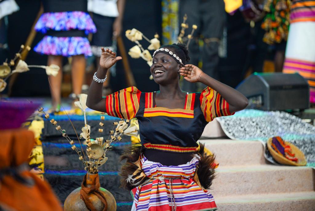 FullGospelMak's tweet photo. Happening Now
#AfricanSunday live @FullGospelMak. Praising, worshipping, and dancing to the Lord the African way. #Church #Sunday https://t.co/P8fq0phxAJ