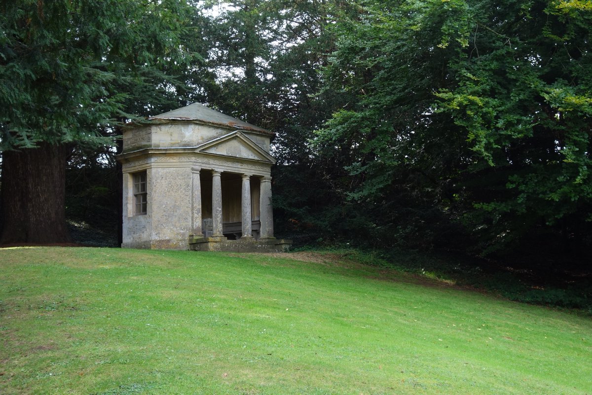 CraigGarden's tweet photo. Temple of Echo by Kent and Townsend at Rousham.
Modern garden designers often look to learn from historic gardens and Rousham is no exception. Find out more by reading Acanthus: Modern Gardening on Substack: https://t.co/F2U8vuOEyu.
#gardendesign #historicgardens #gardenvisit https://t.co/svONjFBWNV