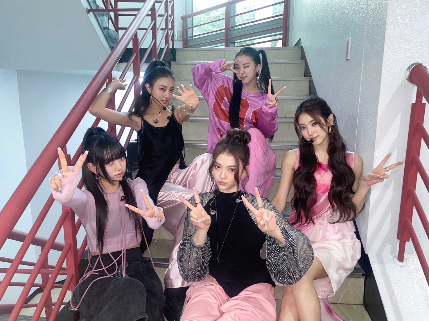 GYEVWmmb0AAcVWu?format=jpg&name=large