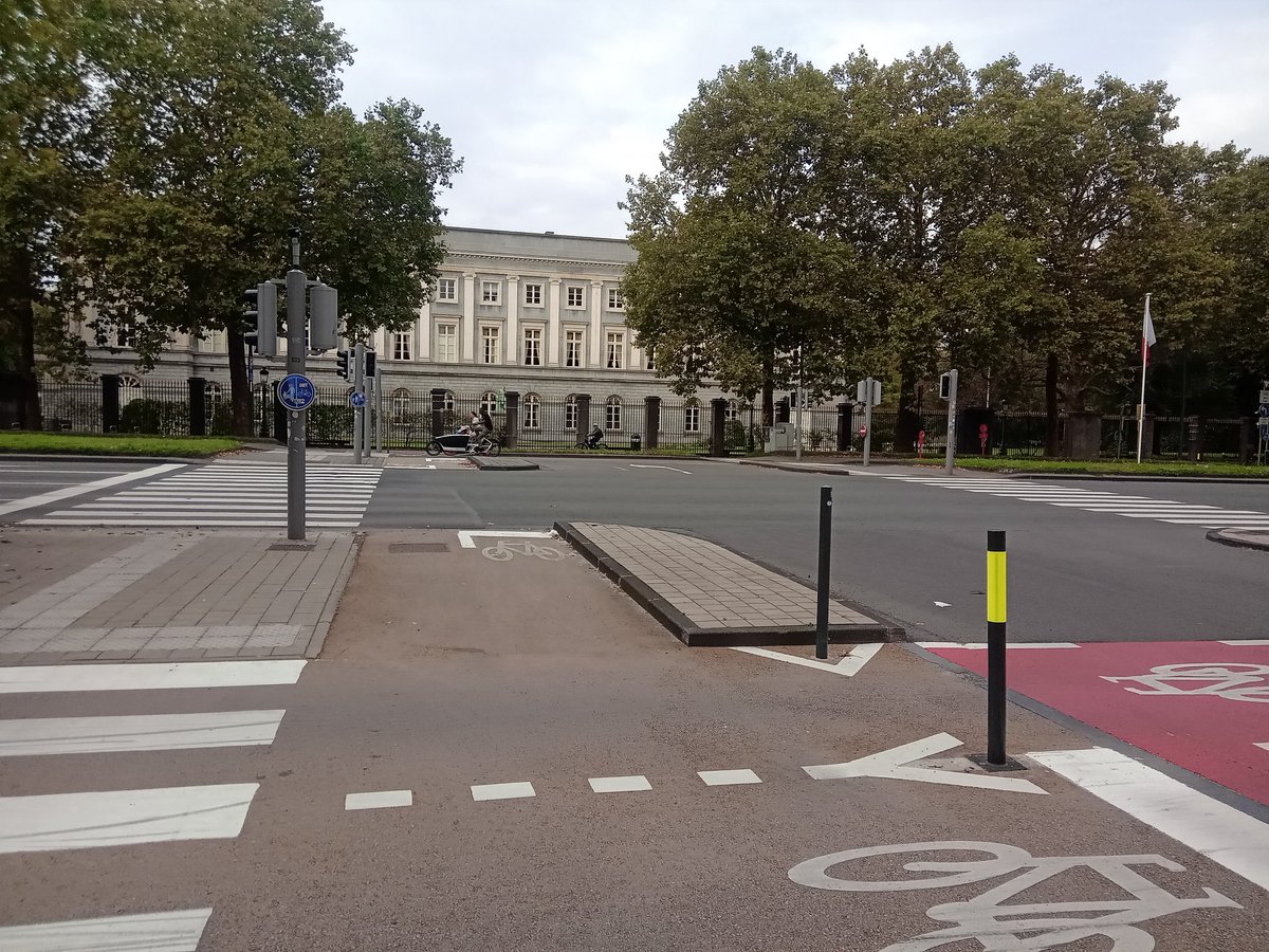 Maria Gernert (@mariagernert) on Twitter photo What if every day was #carfree day? Suddenly the air seems cleaner. You can hear the birdsong, & people seem so much happier. The whole city feels more peaceful, a safe place for kids to play. Let's reimagine & reclaim public space for the enjoyment of community! ๐๐ผโโ๏ธ๐ด๐ผโโ๏ธ๐ฏโโ๏ธ๐๐ฑ๐๏ธ๐๏ธ๐ฅณ What if every day was #carfree day? Suddenly the air seems cleaner. You can hear the birdsong, & people seem so much happier. The whole city feels more peaceful, a safe place for kids to play. Let's reimagine & reclaim public space for the enjoyment of community! ๐๐ผโโ๏ธ๐ด๐ผโโ๏ธ๐ฏโโ๏ธ๐๐ฑ๐๏ธ๐๏ธ๐ฅณ