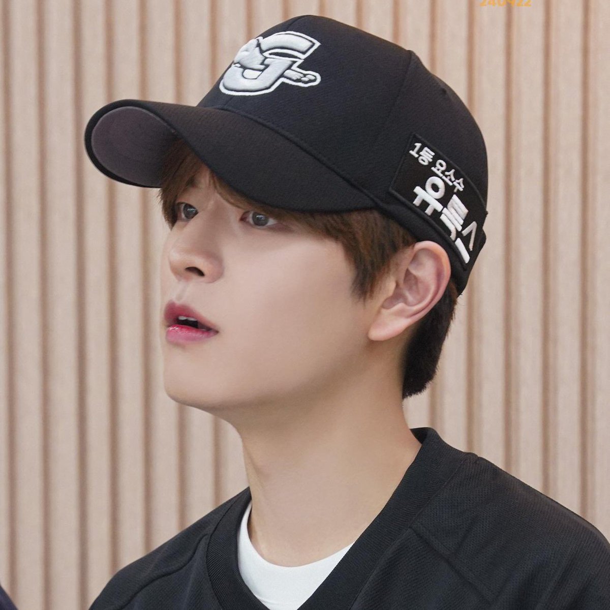 #NewProfilePic — I changed my hair color!