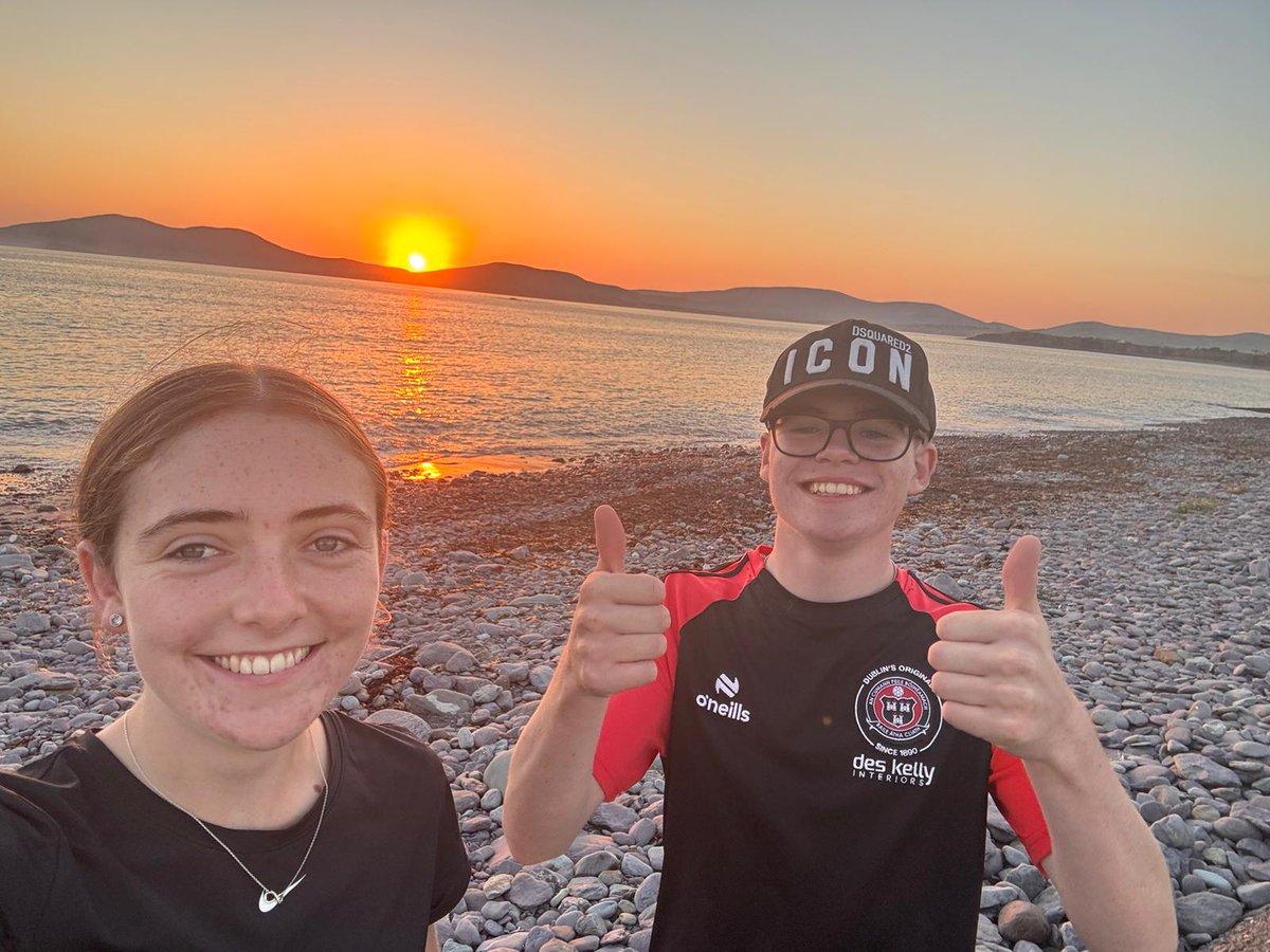 jenniekar's tweet photo. A very Special few days in Waterville 💚💛 #Waterville #Kerry #JoAndCian https://t.co/jfik2arp8L