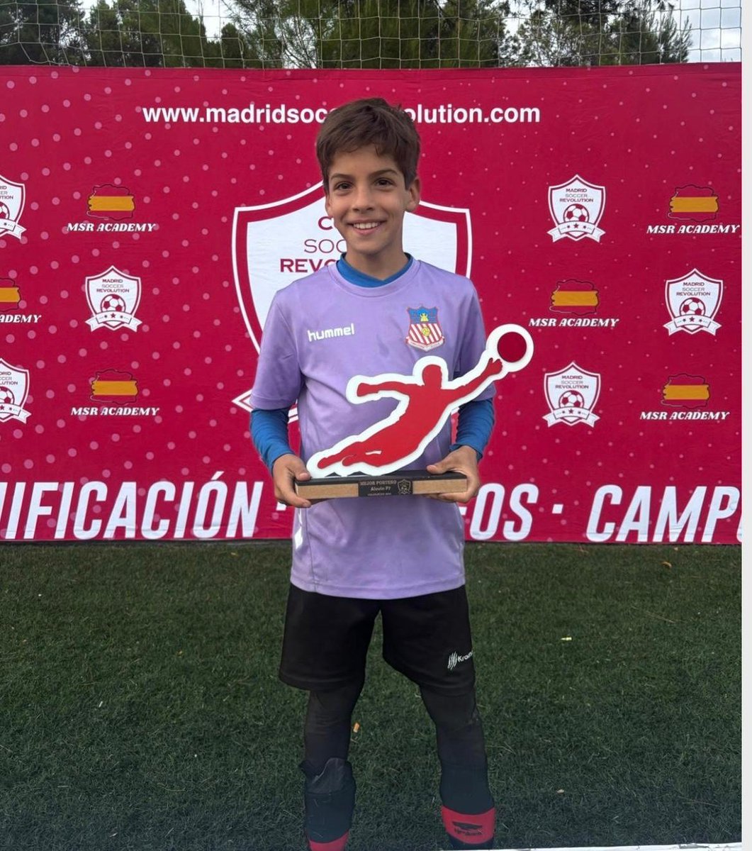 🏆 Torneo <a href="/MadridSoccerRev/">MadridSoccerRevolution</a> en Valdilecha 👏🏼

¡¡Nuestro Alevín F-7 "A" consigue un gran tercer puesto tras un espectacular día de fútbol!! 🥉 💪🏼

¡¡Diego Canduela elegido mejor portero del torneo!! 🔐🥅👐🏼

¡¡Enhorabuena EQUIPAZO!! 🫡

#VamosConTodo 👊🏼
#VamosComplu
🤍♥️
