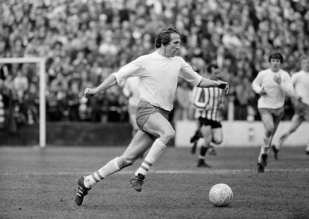 BFC_ExPlayers's tweet image. Happy 77th Birthday today to former Pool left winger .... Tommy Hutchison 

Hope you have a great day Tommy !
👍😀🎂⚽️🍊🏴󠁧󠁢󠁳󠁣󠁴󠁿

#TopMan 
#WhatAPlayer 
#LovedPlayingForThePool