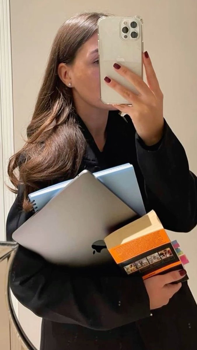 Diorgirlx's tweet photo. i am creating the life of my dreams https://t.co/2ajFOcngq7