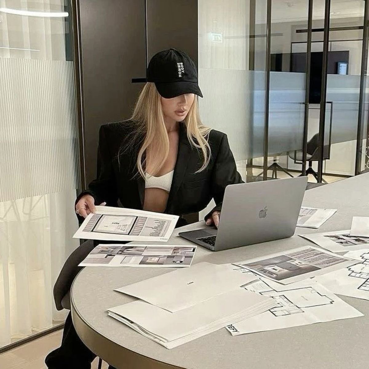 Diorgirlx's tweet photo. i am creating the life of my dreams https://t.co/2ajFOcngq7