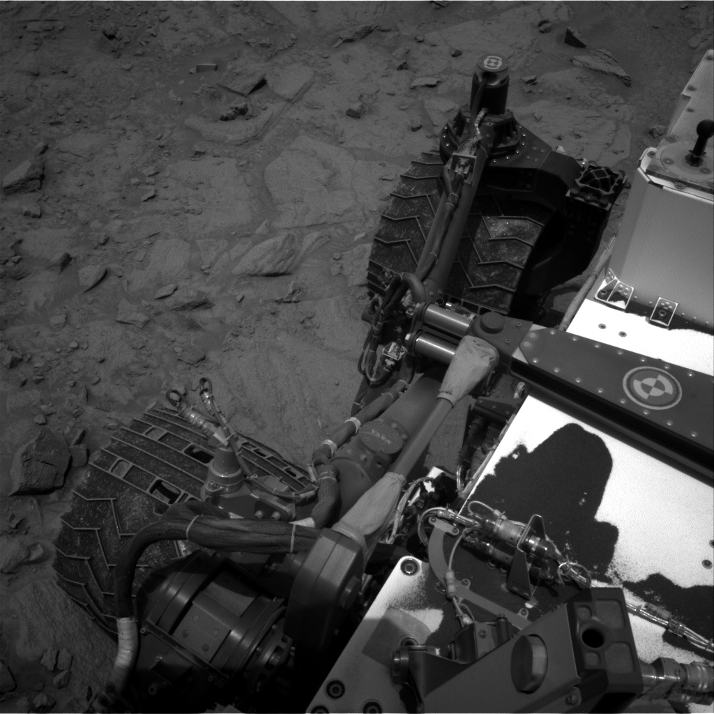 MarsMissionImgs's tweet photo. #CuriosityRover image taken on #Sol3645 at 12:50:53.194 PM with #Navcam #Mars #NASA #Space https://t.co/h7IKgSh9ku