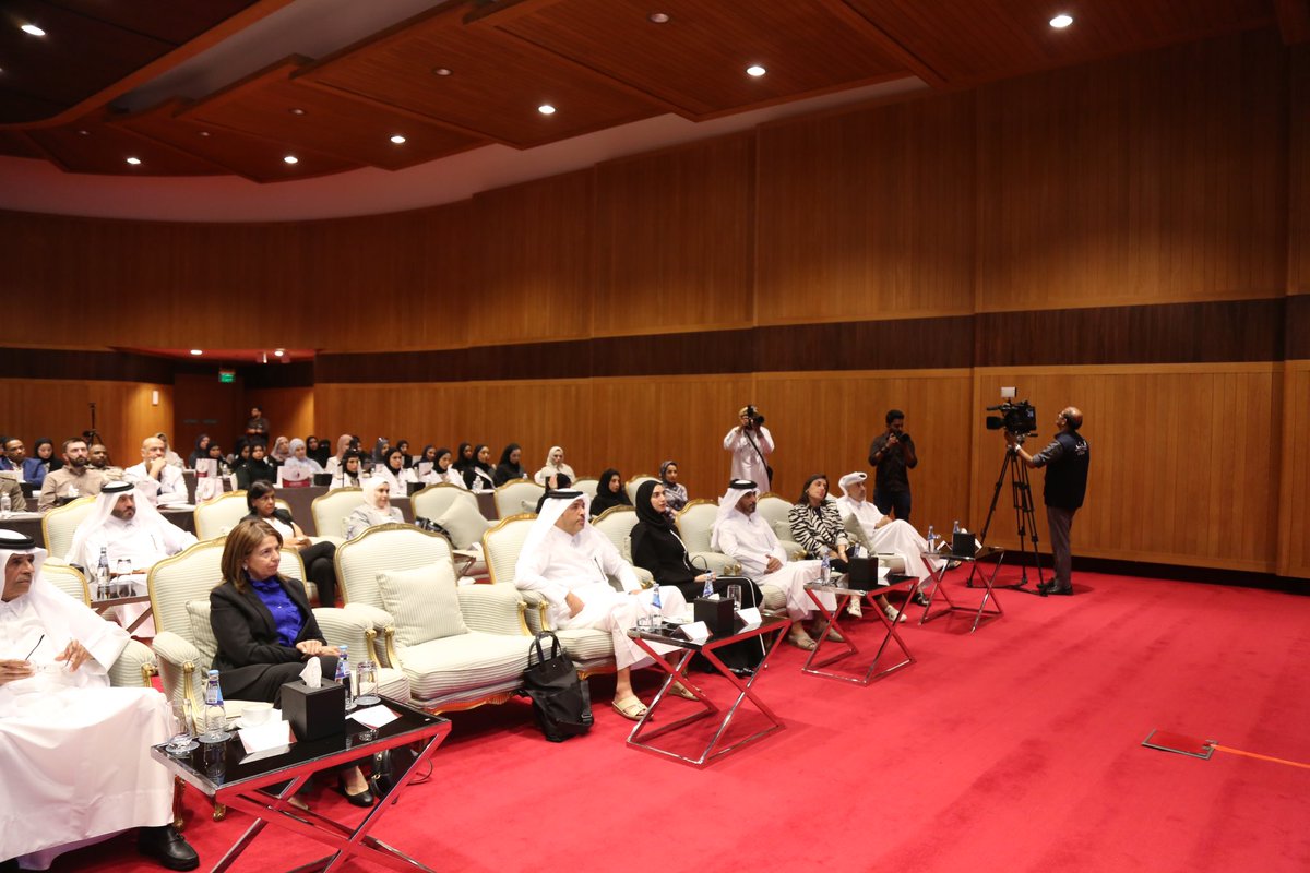 ncihlqa's tweet photo. تستعرض الندوة المشتركة أهمية الخدمات الطبية في زمن النزاعات المسلحة، وما يشتمل عليه القانون الدولي الإنساني من قواعد صريحة لغرض حماية الحصول على خدمات الرعاية الصحية في أوقات النزاعات المسلحة، والتي تلزم الدول والجماعات المسلحة على احترام وحماية الأفراد العاملين في المهمات الطبية https://t.co/AODIIaKpdD