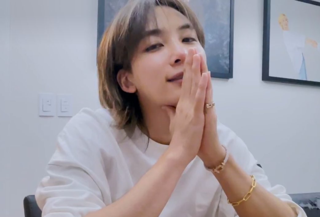 wonubliss's tweet photo. JEONGHAN 🤍🤍🤍 https://t.co/sCxZLcrpwx