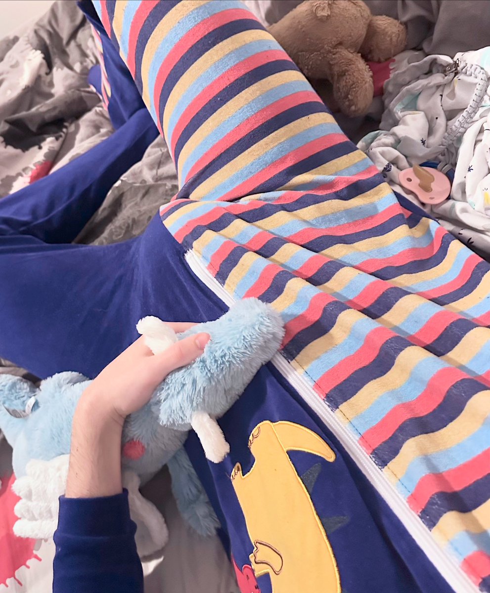 ☁️ lil code 🍼 (@abdl_code) on Twitter photo 