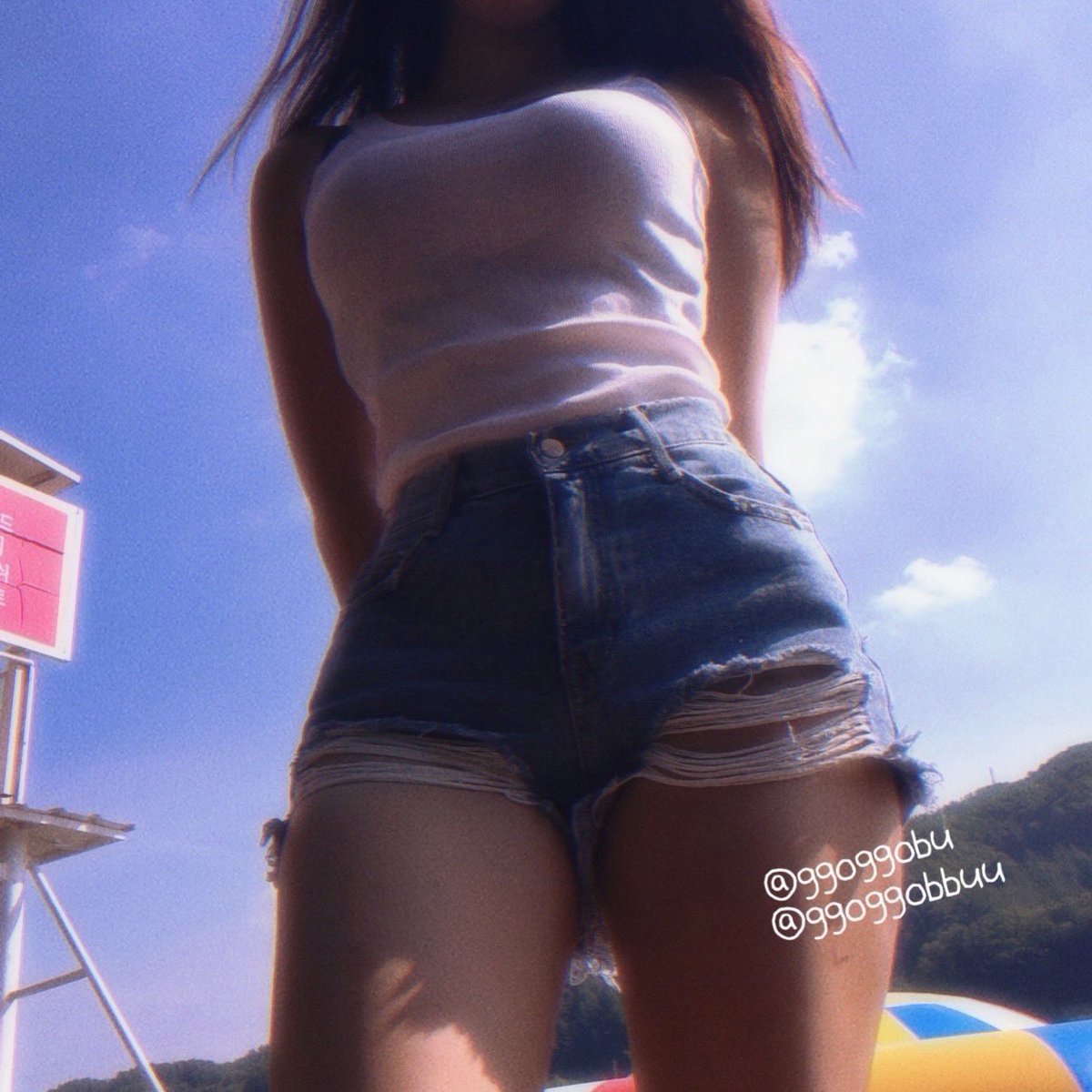 🚨비상사태 이멀전씌~~~🚨
꼬북이 마법이슈로 이번주 주말 아다로 살았음
다음주에 남친 잡아먹을 예정!!!!츄베릅😋