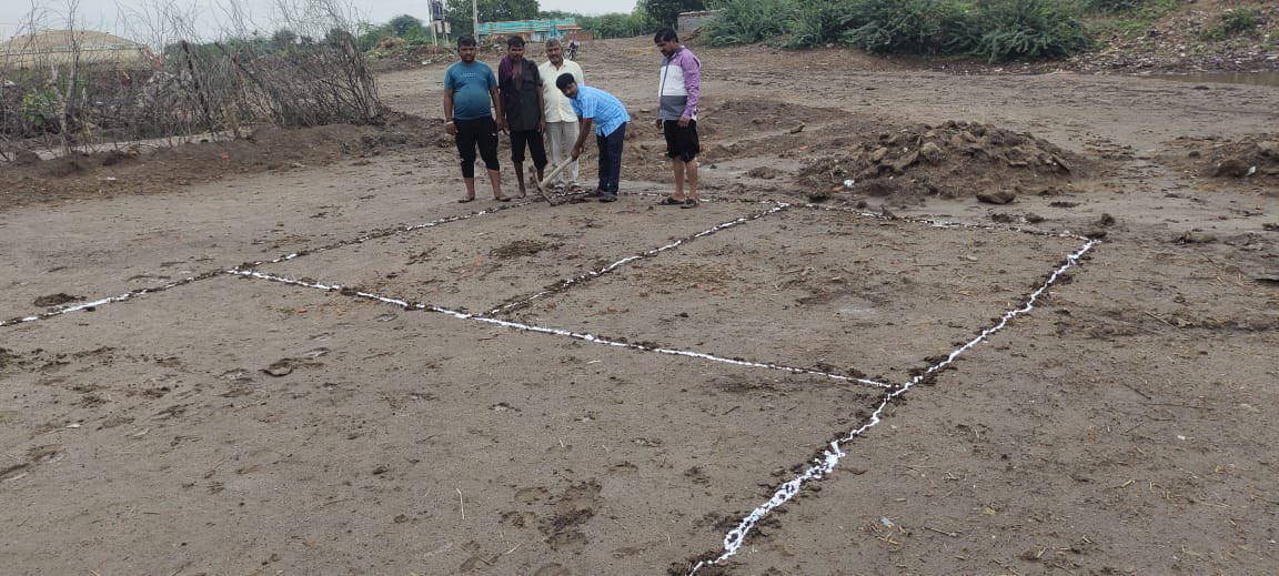 dp_amdavad's tweet image. આજ રોજ જિલ્લામાં “સ્વચ્છતા હી સેવા-૨૦૨૪”અંતર્ગત ધોલેરા તાલુકામાં સ્વચ્છ ભારત મિશન ગ્રામીણ હેઠળની અક્સ્યમતોનું ખાતમુહર્ત કરવામાં આવ્યું. 

#DholeraKhatmuhrat 
#SwachhataHiSeva 
 #SHSGujarat2024
@CMOGuj @InfoGujarat @infoahdgog