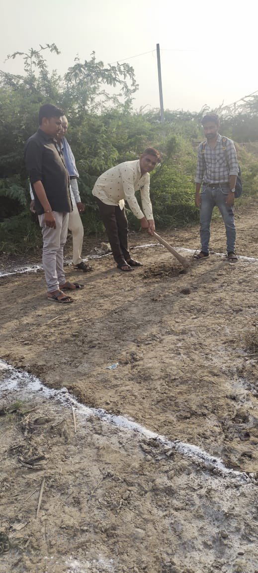 dp_amdavad's tweet image. આજ રોજ જિલ્લામાં “સ્વચ્છતા હી સેવા-૨૦૨૪”અંતર્ગત ધોલેરા તાલુકામાં સ્વચ્છ ભારત મિશન ગ્રામીણ હેઠળની અક્સ્યમતોનું ખાતમુહર્ત કરવામાં આવ્યું. 

#DholeraKhatmuhrat 
#SwachhataHiSeva 
 #SHSGujarat2024
@CMOGuj @InfoGujarat @infoahdgog