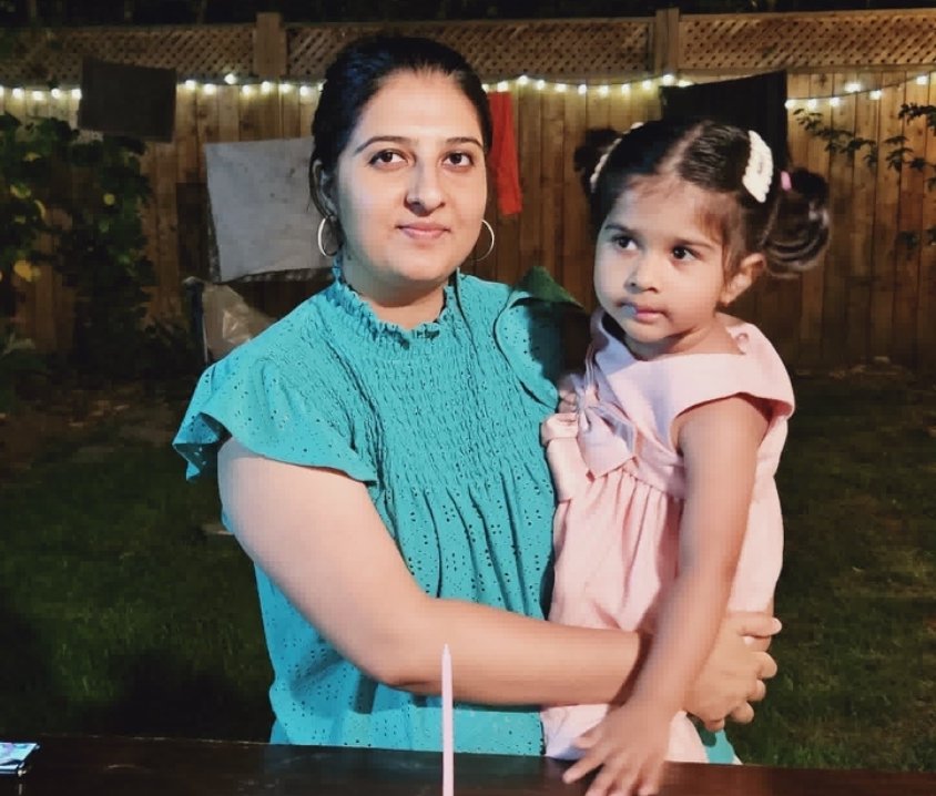 Naresh06218300's tweet photo. To my dearest daughter Pankhuri and her daughter Shanaya 

 you both are the best gift life has given me.

Happy Daughters Day 2024

मेरी सबसे प्यारी बेटी पांखुरी और उसकी बेटी शनाया, तुम दोनों जीवन मुझे से मिला सबसे अच्छा उपहार हो । https://t.co/8e5QqRZ2vg