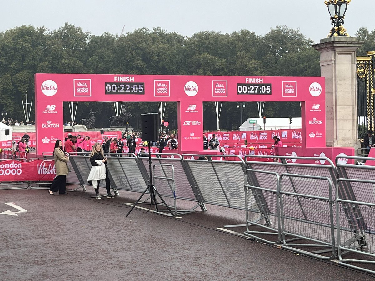 EconGovPol's tweet photo. @AthleticsWeekly @London10K 👍 https://t.co/KFC7PyEkYq