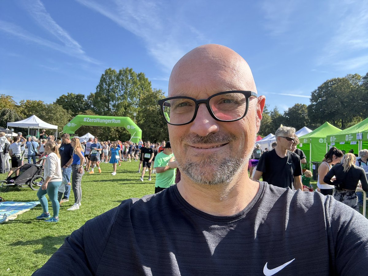 bonntom's tweet photo. #zerohungerrun Bonn, seid 2 Jahren der erste Lauf🏃‍♂️🎽 https://t.co/sIkDo5P1sV