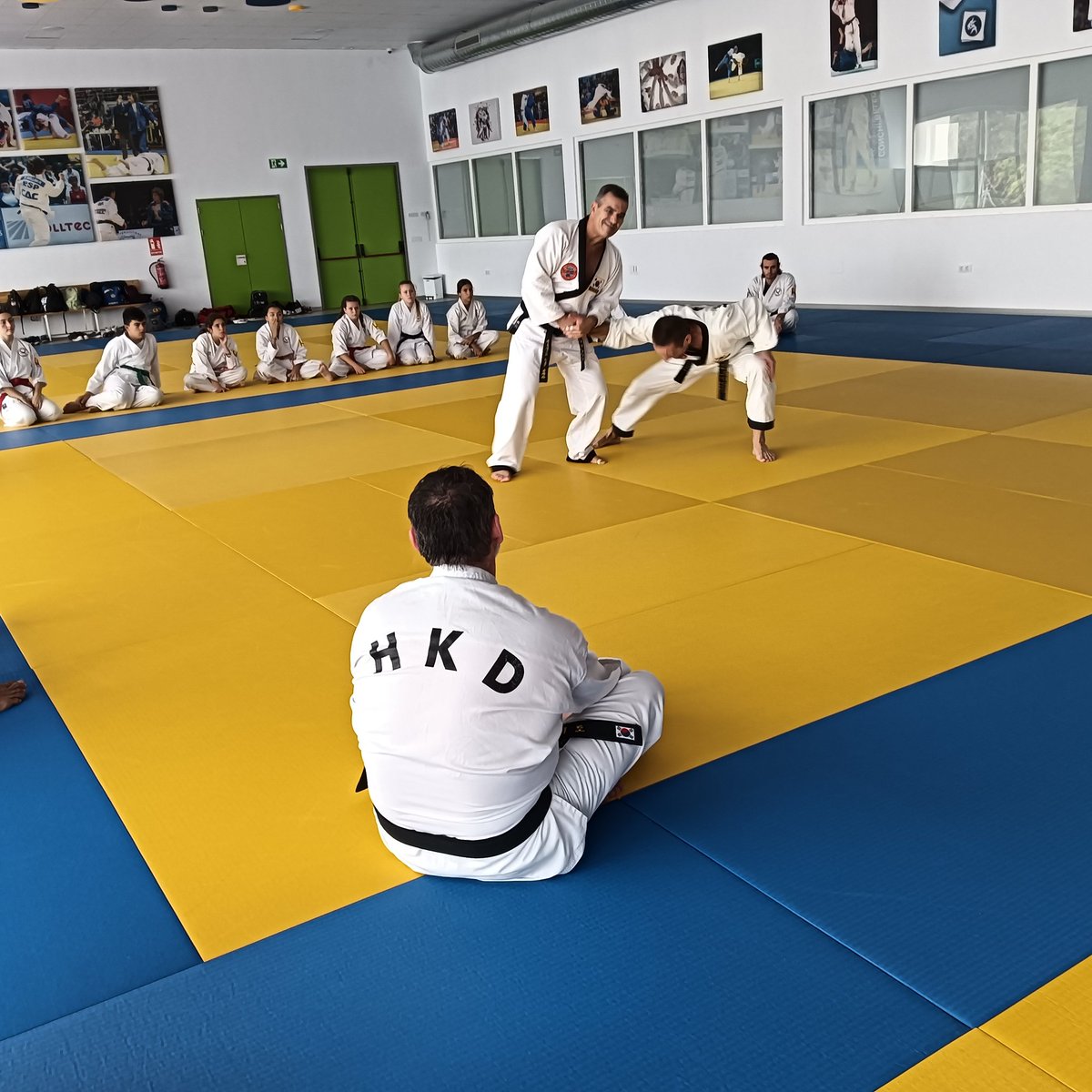hapkidojohwa's tweet photo. SEMINARIO HAPKIDO EN CÁCERES 
FEDERACIÓN EXTREMEÑA DE TAEKWONDO-DEPARTAMENTO DE HAPKIDO https://t.co/cVSDXi3FZp