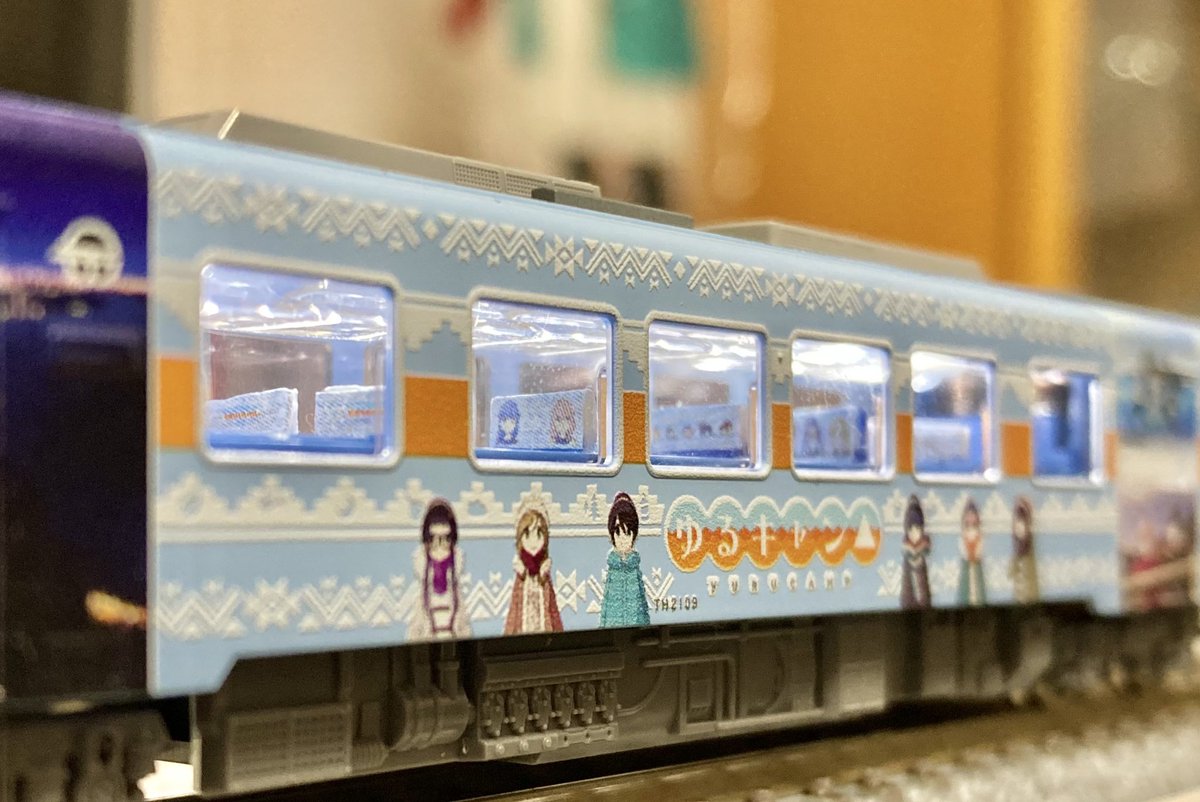 Ry681683's tweet image. 【ゆるキャン△号 車内再現】
旧ゆるキャン△号の座席を模型でも再現しました。