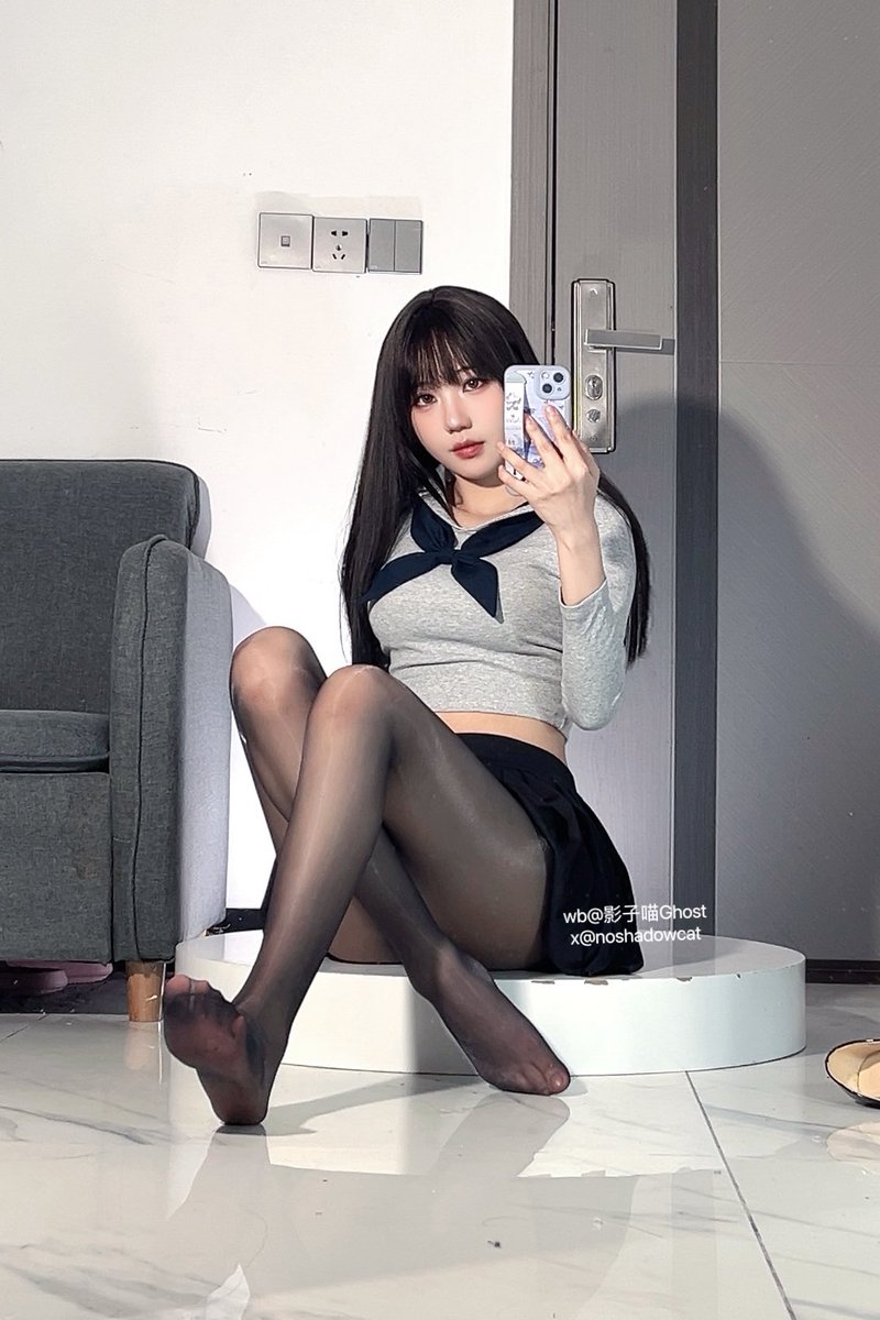 🫐

👚🧦@ct7373 https://t.co/5944pzjCo5