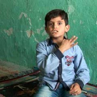 faridtabarki's tweet photo. Shattering!

#Triennial #Kortrijk

Rachel Spence @FT: “No one will forget “Wonderland” (2016), @ErkanOzgen’s shockingly eloquent video of a deaf and mute Syrian boy as he explains through sound and gesture his experience of Isis’s 2015 siege of Kobanî.”

https://t.co/ZVp02UB4Xp https://t.co/Vu5WSNNUpk