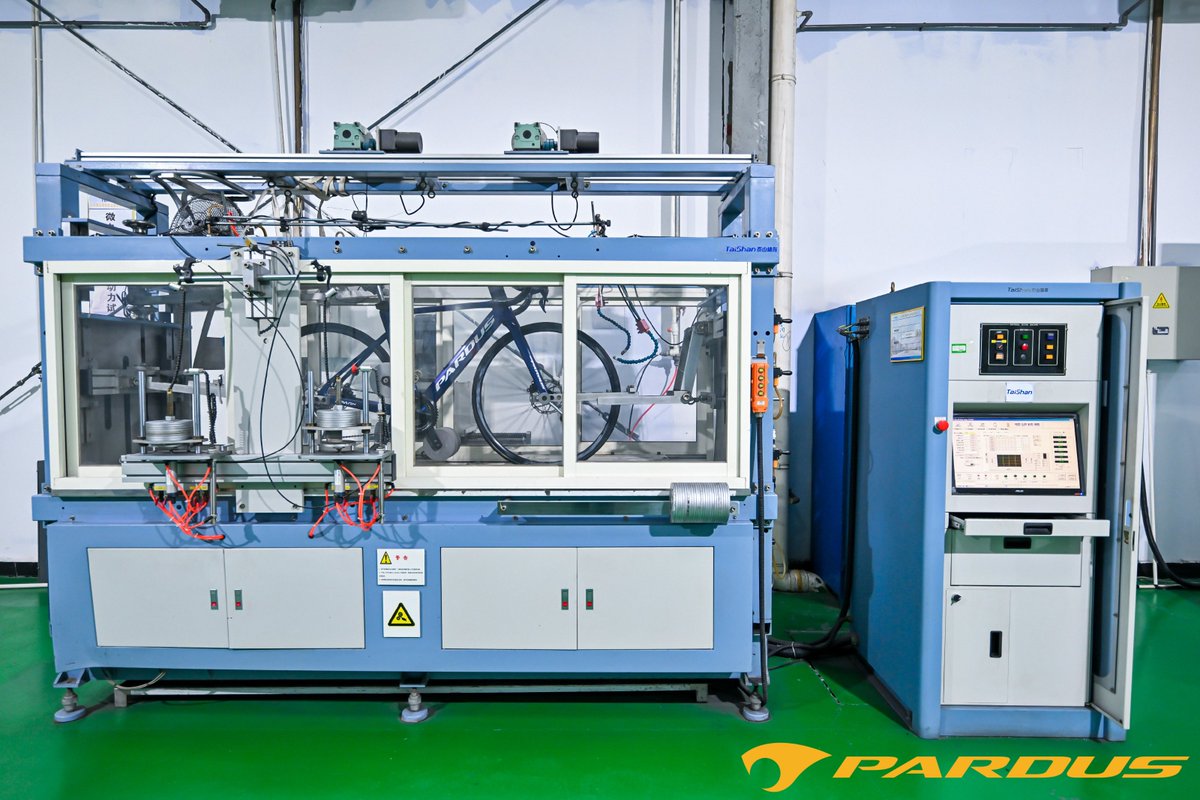 PARDUSBikes's tweet image. 🔧 Every PARDUS bike, including the undergoes rigorous testing for top performance and safety. #BikeTesting #CyclingQuality #PARDUS #roadbike