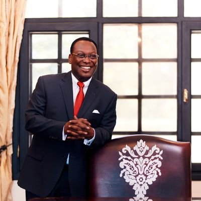 CyancutyTz's tweet photo. "Ikitokea Viongozi wamekamatwa au labda Mbowe amepigwa Risasi mniombee nilale kwa amani lakini msiache kusonga mbele, tunafanya hivi kwasababu kuna ndugu zetu na wazazi ambao hawajui watoto wao kama wapo hai au wamekufa" - FREEMAN MBOWE

Chapa REPOST 500 TOMORROW IS FREEDOM https://t.co/uSzrT6kKPN