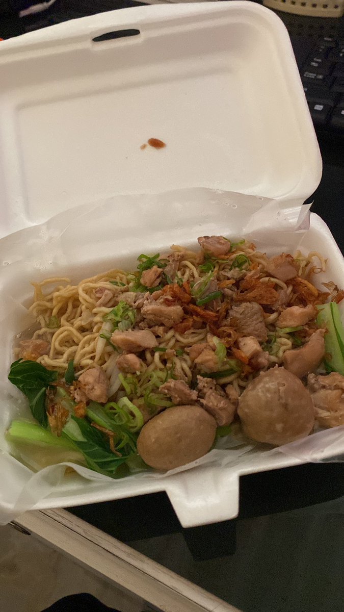 helloitsbubu's tweet image. trimakasi bu win🫶🏻