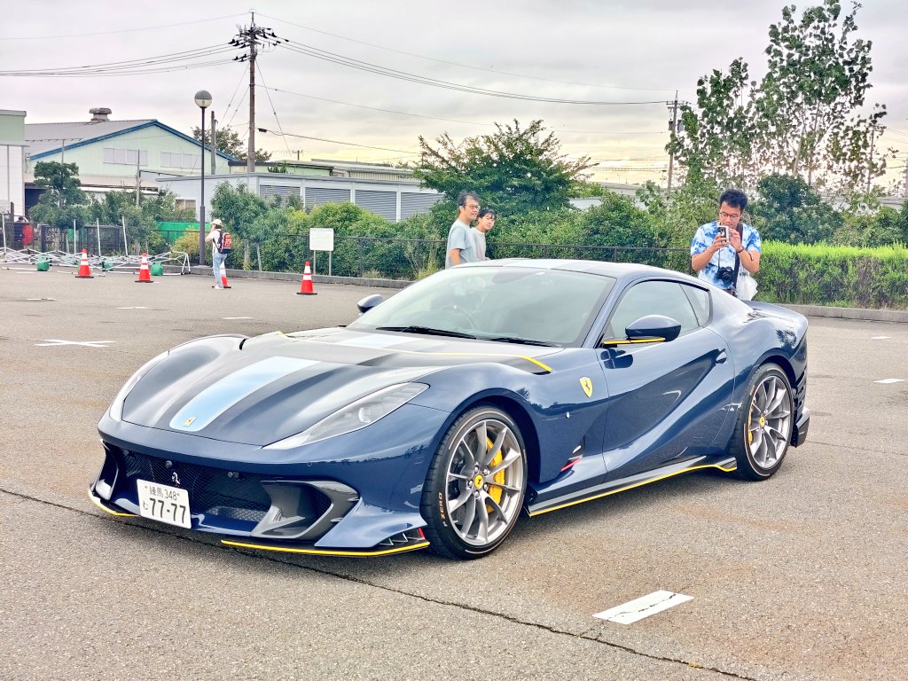 Mercedes20K's tweet photo. お車いろいろ😸

#スーパーカーandエアーフェスin小松 https://t.co/0k4k2l8K1J