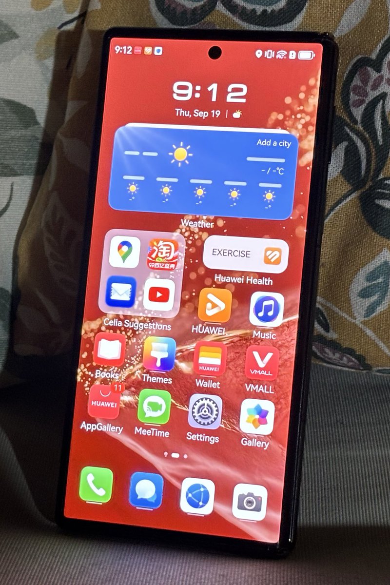 Heimlicher Star bei der Vorstellung der neuen Smartwatches und Tablets von Huawei: Das Mate XT.
Nein, kein Tablet, sondern ein XXL-Handy. Mehr Infos:

computerbild.de/artikel/cb-New…