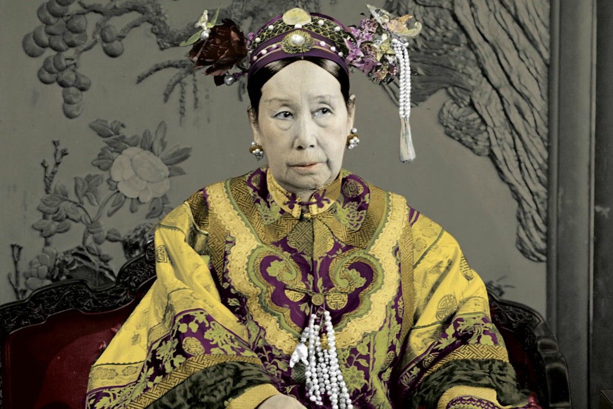 CenturyCruises's tweet photo. #DidYouKnow: The Empress Dowager Cixi – also known as the "dragon lady" and               
the "old master Buddha" effectively ruled China during the late Qing dynasty (1644 1911) for nearly five decades! 🙌   

#travel #hsitory #china #centurycruises https://t.co/9mAaqgcUBP