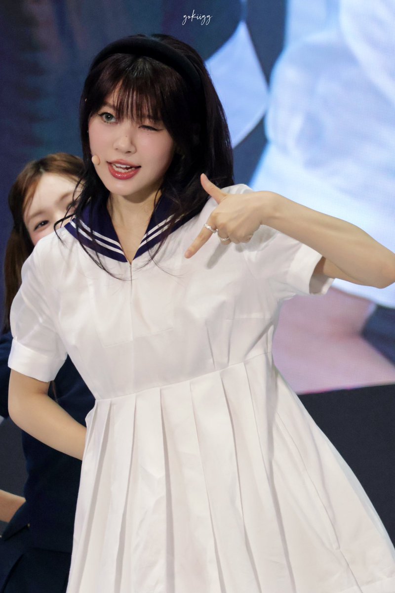 240922 

#ILLIT #아일릿 #MOKA #모카