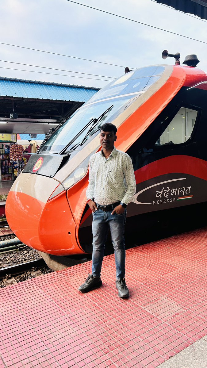 Sandeep69632808's tweet photo. @VandeBharatExp https://t.co/wa2qJqCnjm
