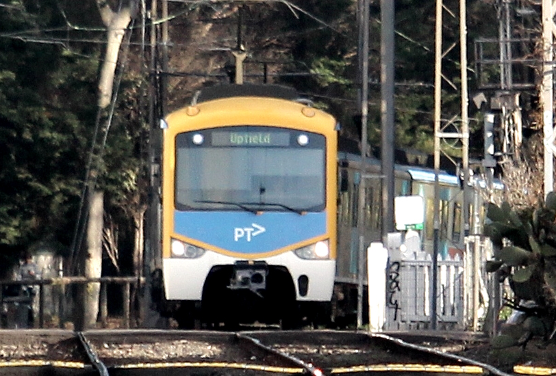 If the state government is serious about streamlining the Upfield line, they must duplicate the single track section, to allow more frequent, more reliable train services.
ptua.org.au/2024/09/22/upf…