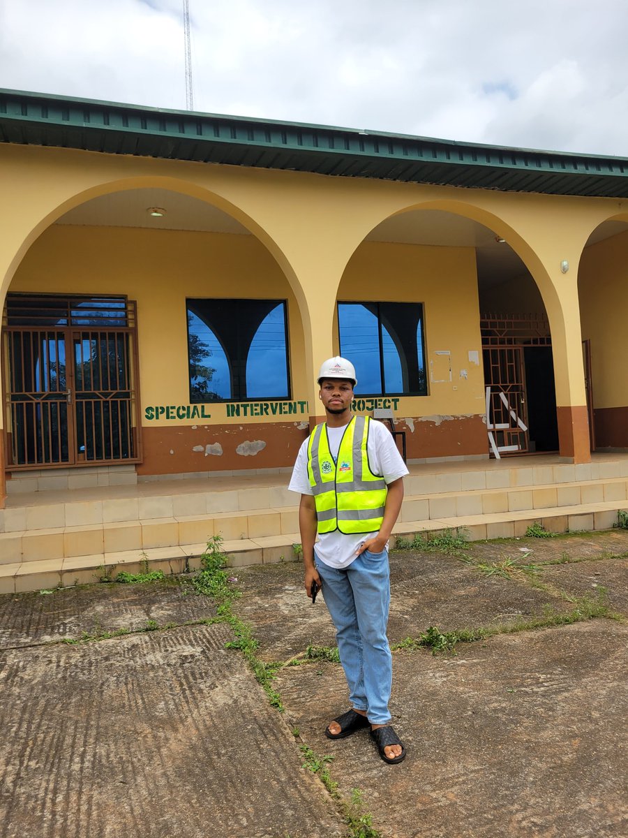 jonas92576718's tweet image. IN a few days time, I will be graduating 🤗👷‍♂️..The journey that began in 2018/2019 is slowly coming to an End 🥳😇 and I have a lot to be grateful 🙏 for.
#class24