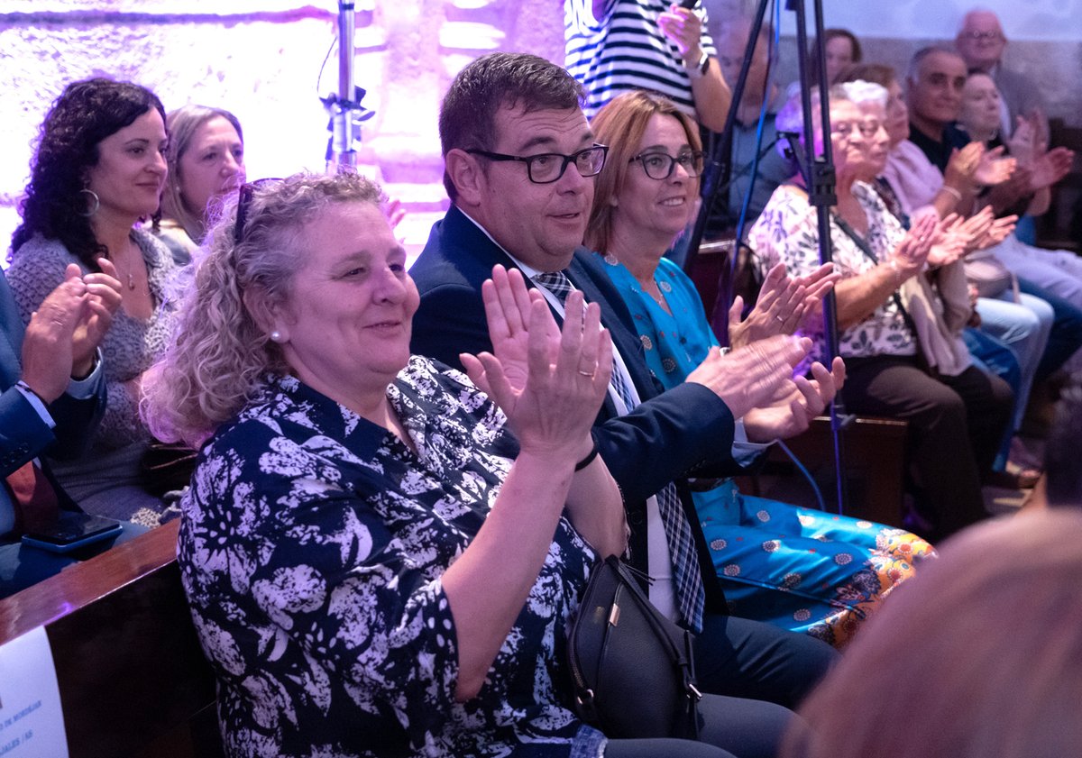 📸 EL FUTBOLISTA MARCHAMALERO JUAN CARLOS MARTÍN RECONOCIDO EN EL DÍA DE LA PROVINCIA

El pasado viernes acompañamos en Mondéjar a la familia de <a href="/1uanCarlos/">Juan Carlos Martín</a> en la entrega de reconocimientos entregados por la <a href="/dipuguadalajara/">Diputación de Guadalajara</a> durante la celebración del Día de la Provincia 2024.